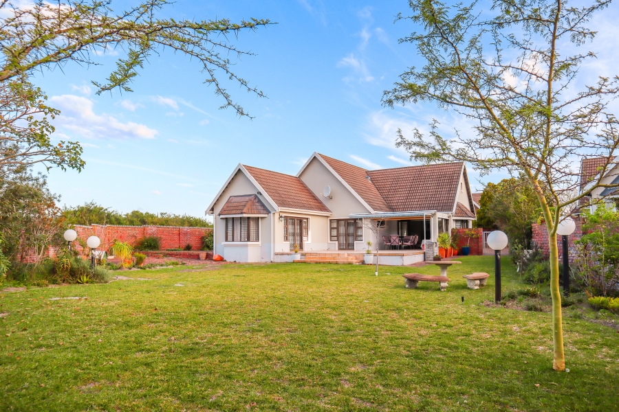 3 Bedroom Property for Sale in The Island Western Cape